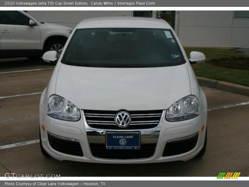 Candy White / Interlagos Plaid Cloth 2010 Volkswagen Jetta TDI Cup Street Edition