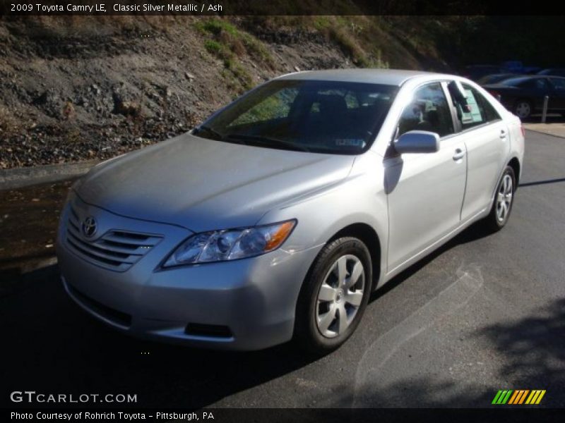 Classic Silver Metallic / Ash 2009 Toyota Camry LE