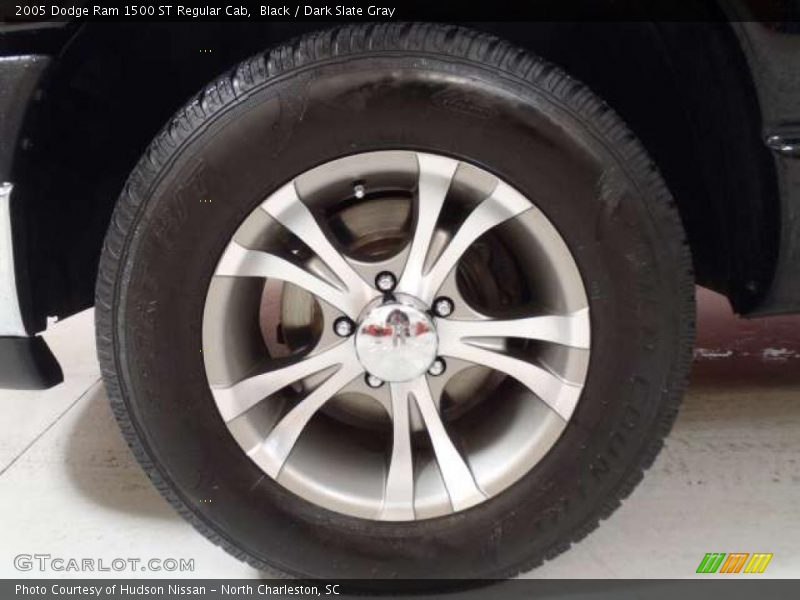 Custom Wheels of 2005 Ram 1500 ST Regular Cab