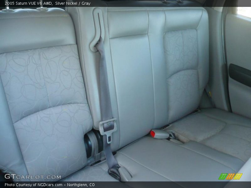 Silver Nickel / Gray 2005 Saturn VUE V6 AWD