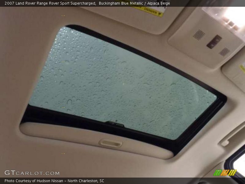 Sunroof of 2007 Range Rover Sport Supercharged