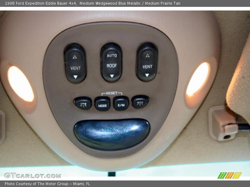 Medium Wedgewood Blue Metallic / Medium Prairie Tan 1998 Ford Expedition Eddie Bauer 4x4