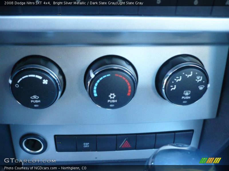 Bright Silver Metallic / Dark Slate Gray/Light Slate Gray 2008 Dodge Nitro SXT 4x4