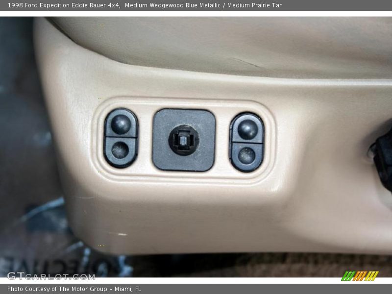 Medium Wedgewood Blue Metallic / Medium Prairie Tan 1998 Ford Expedition Eddie Bauer 4x4