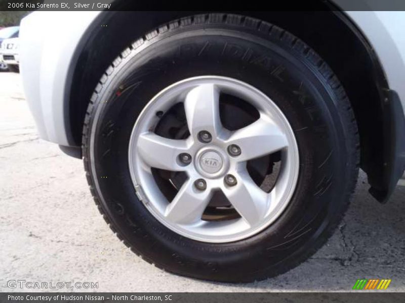 Silver / Gray 2006 Kia Sorento EX