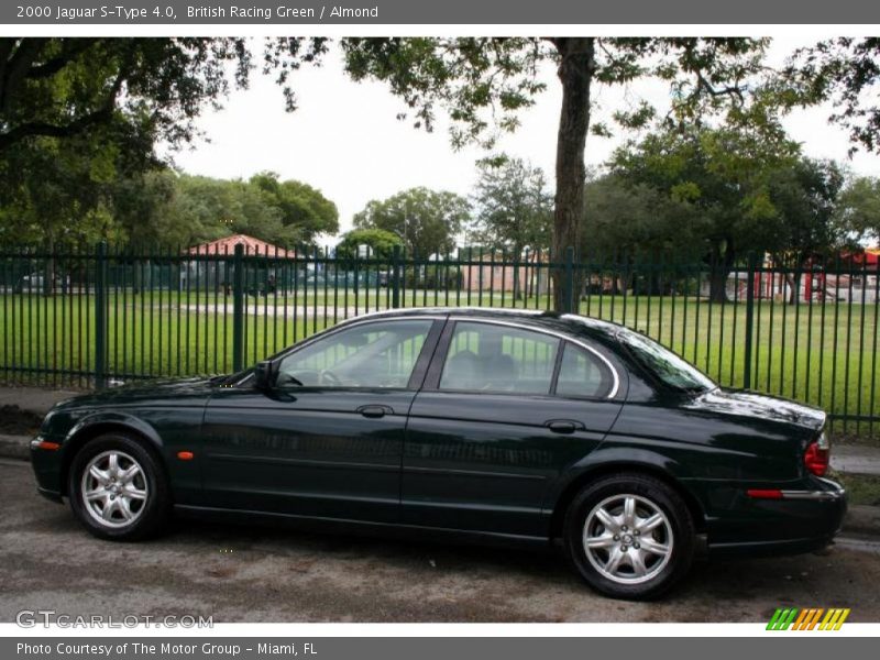 British Racing Green / Almond 2000 Jaguar S-Type 4.0