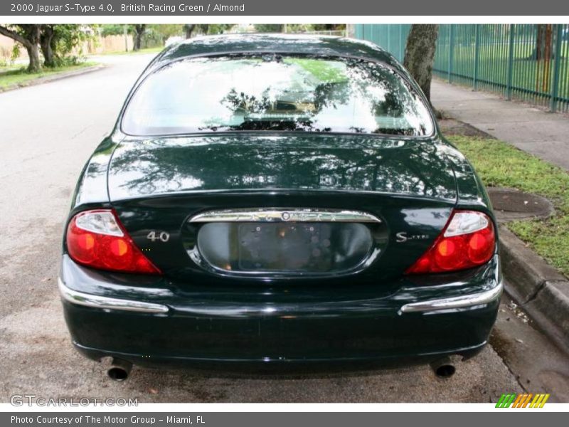 British Racing Green / Almond 2000 Jaguar S-Type 4.0