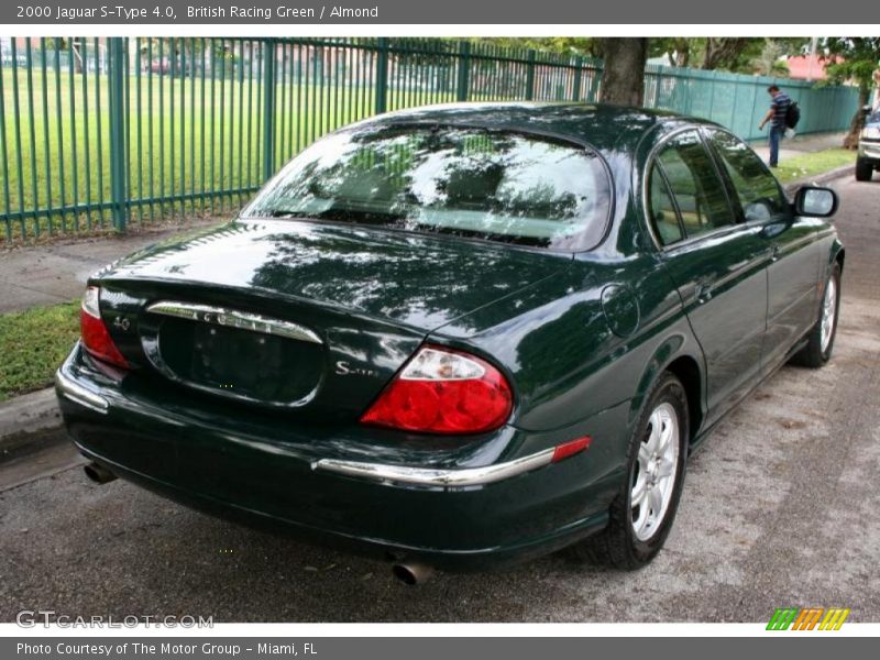 British Racing Green / Almond 2000 Jaguar S-Type 4.0