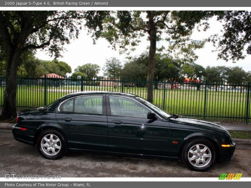 British Racing Green / Almond 2000 Jaguar S-Type 4.0