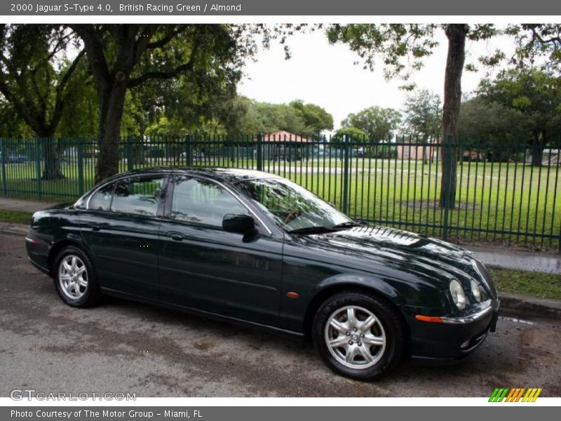 British Racing Green / Almond 2000 Jaguar S-Type 4.0