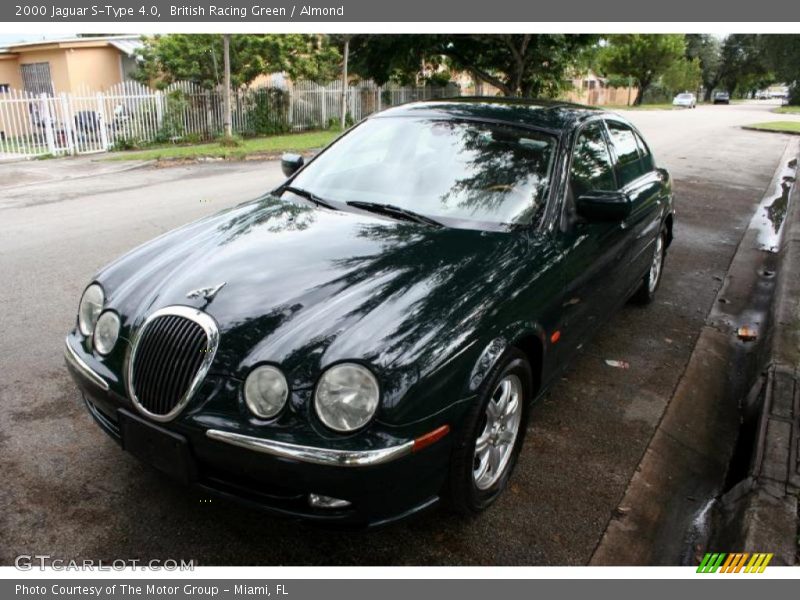 British Racing Green / Almond 2000 Jaguar S-Type 4.0