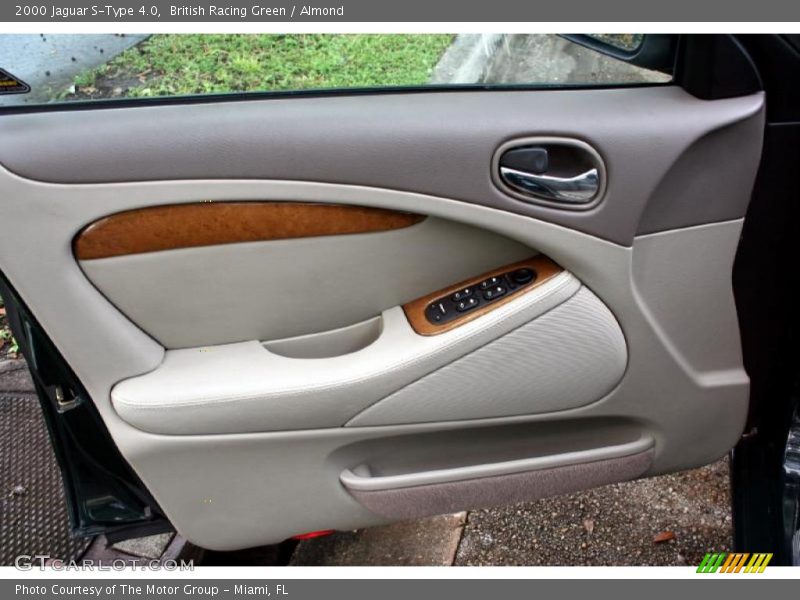 Door Panel of 2000 S-Type 4.0