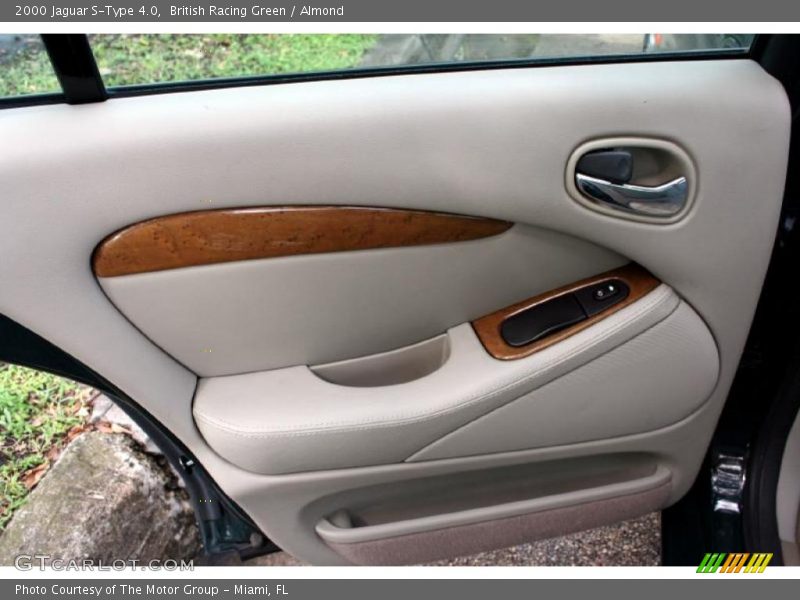 Door Panel of 2000 S-Type 4.0