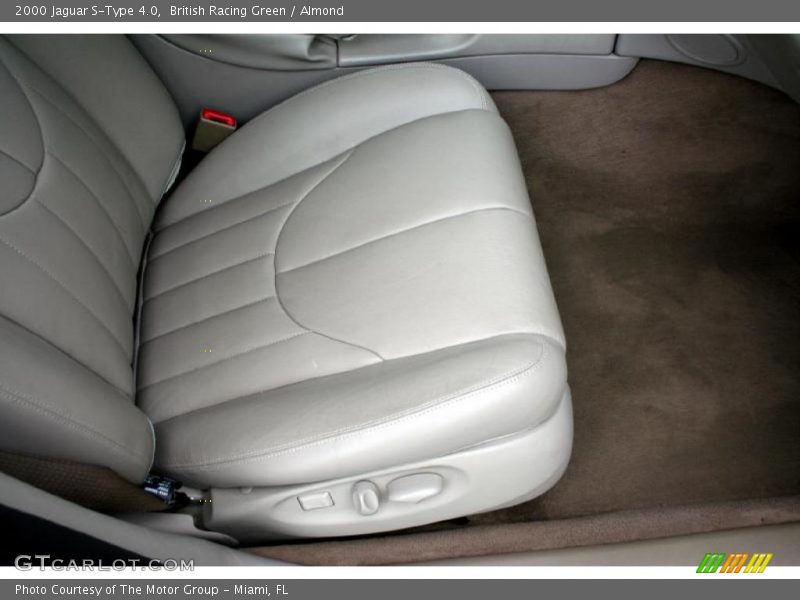 British Racing Green / Almond 2000 Jaguar S-Type 4.0