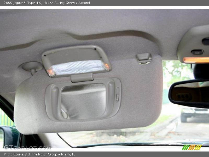 British Racing Green / Almond 2000 Jaguar S-Type 4.0