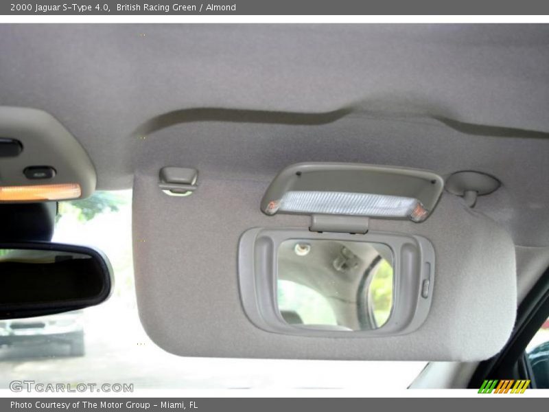 British Racing Green / Almond 2000 Jaguar S-Type 4.0