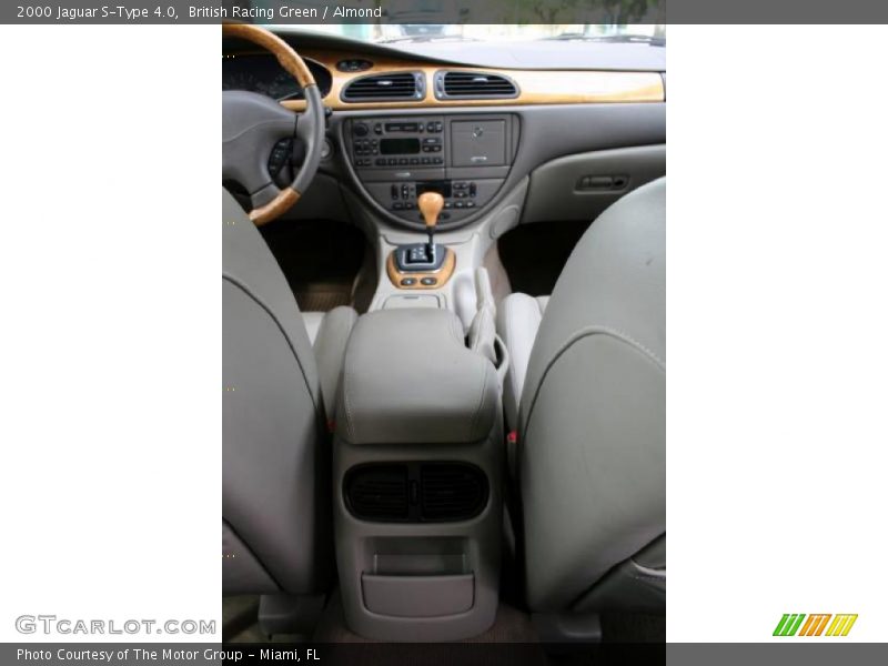 British Racing Green / Almond 2000 Jaguar S-Type 4.0
