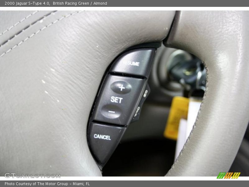 British Racing Green / Almond 2000 Jaguar S-Type 4.0