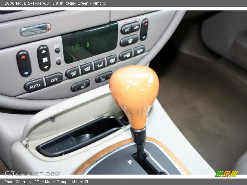 Controls of 2000 S-Type 4.0