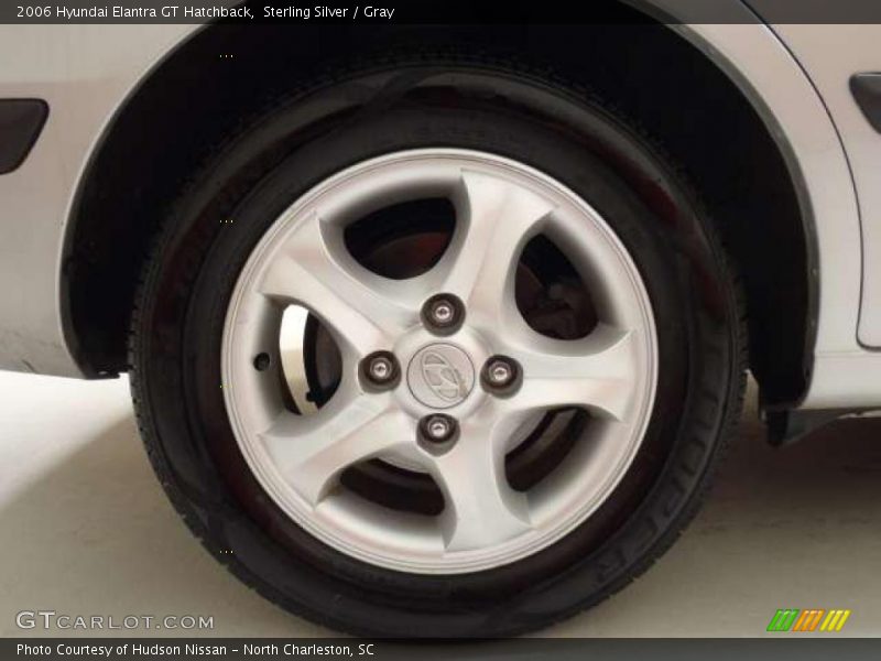  2006 Elantra GT Hatchback Wheel