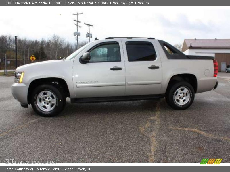 Silver Birch Metallic / Dark Titanium/Light Titanium 2007 Chevrolet Avalanche LS 4WD