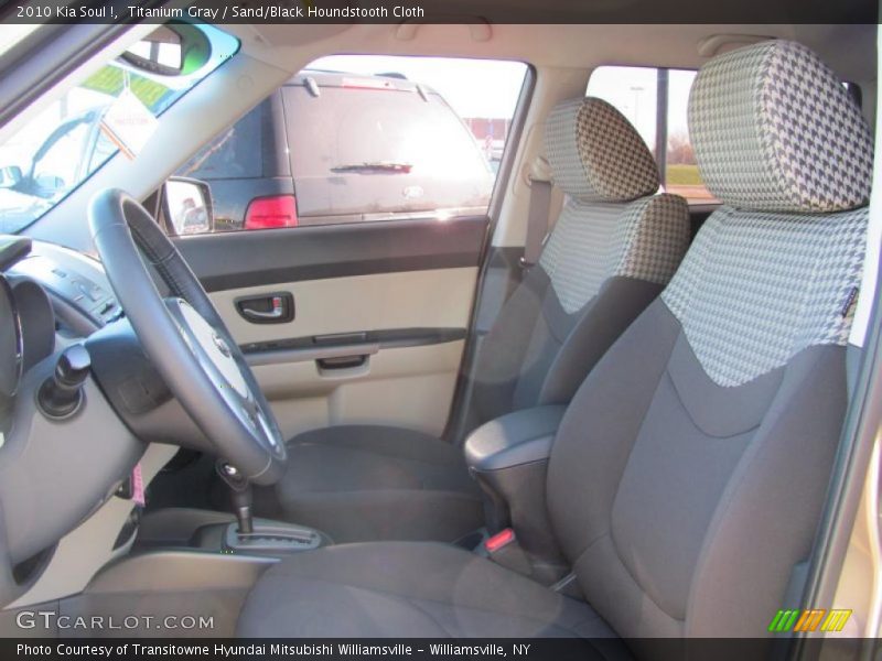 Titanium Gray / Sand/Black Houndstooth Cloth 2010 Kia Soul !
