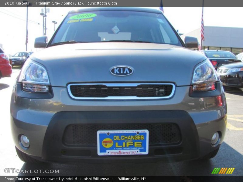 Titanium Gray / Sand/Black Houndstooth Cloth 2010 Kia Soul !