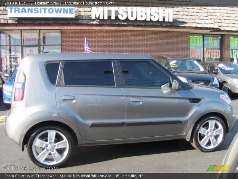 Titanium Gray / Sand/Black Houndstooth Cloth 2010 Kia Soul !