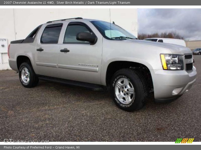 Silver Birch Metallic / Dark Titanium/Light Titanium 2007 Chevrolet Avalanche LS 4WD