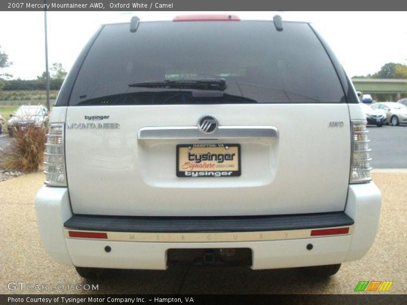 Oxford White / Camel 2007 Mercury Mountaineer AWD