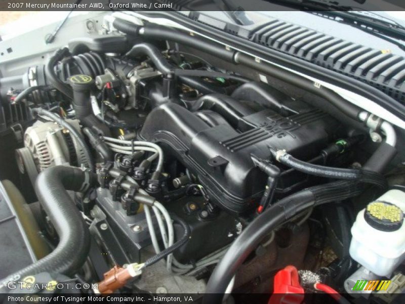 Oxford White / Camel 2007 Mercury Mountaineer AWD