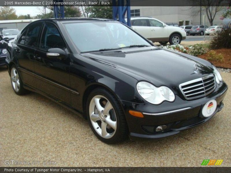 Front 3/4 View of 2005 C 230 Kompressor Sedan
