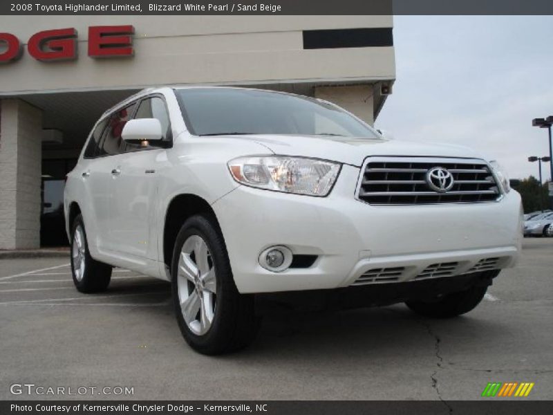 Front 3/4 View of 2008 Highlander Limited