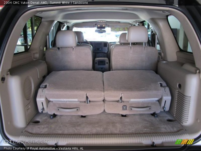 Summit White / Sandstone 2004 GMC Yukon Denali AWD