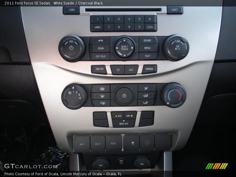 White Suede / Charcoal Black 2011 Ford Focus SE Sedan