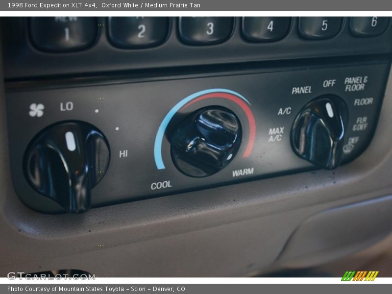 Controls of 1998 Expedition XLT 4x4