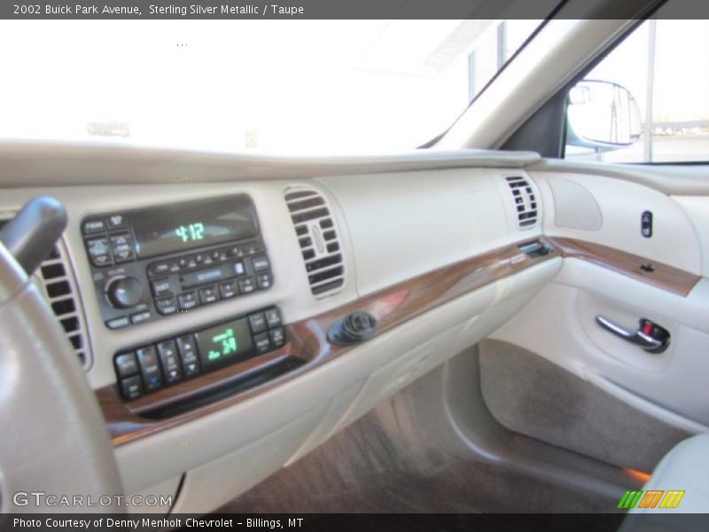Dashboard of 2002 Park Avenue 