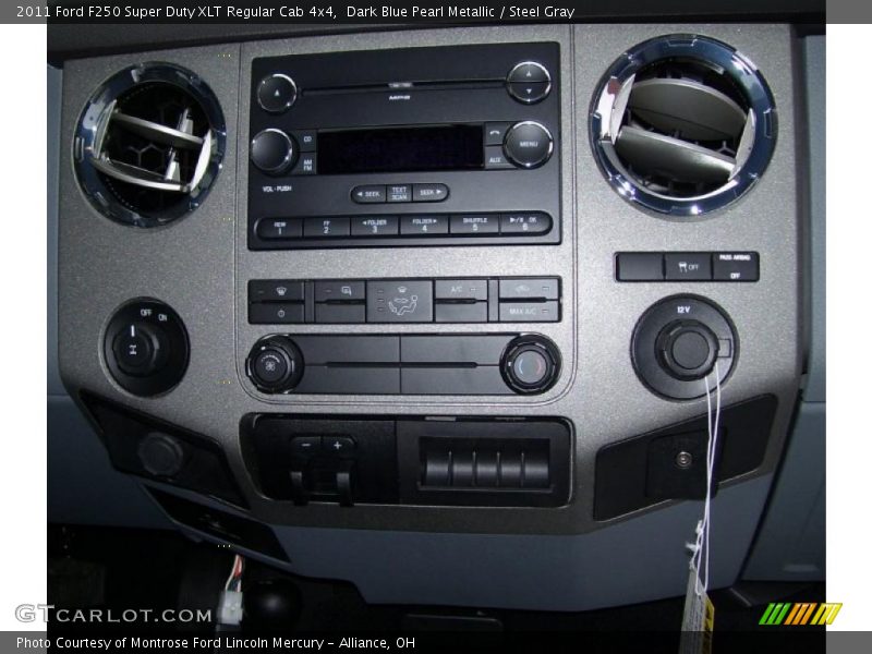 Controls of 2011 F250 Super Duty XLT Regular Cab 4x4