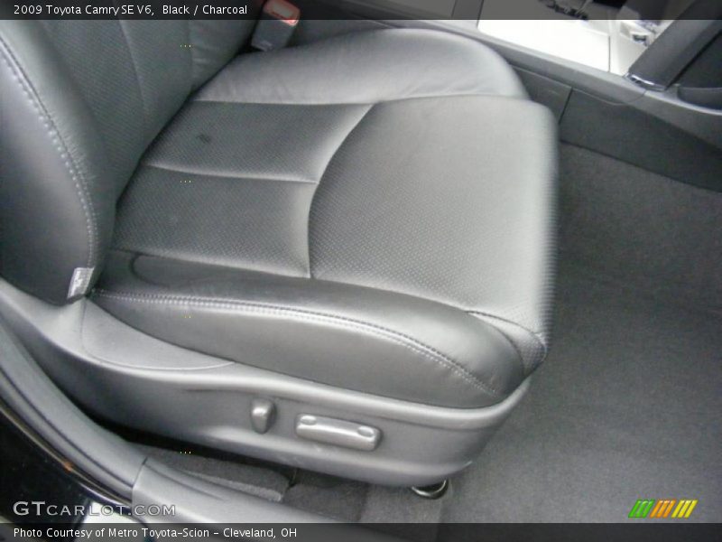 Black / Charcoal 2009 Toyota Camry SE V6