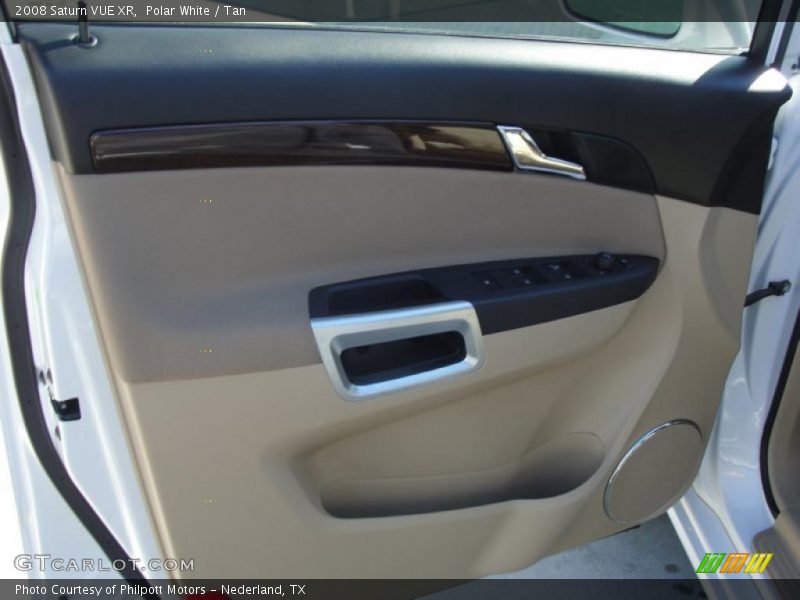 Polar White / Tan 2008 Saturn VUE XR