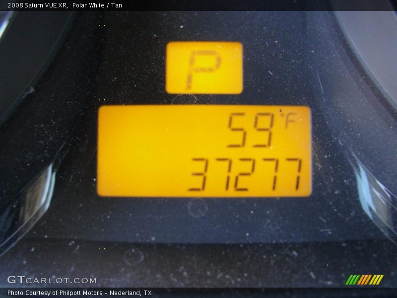 Polar White / Tan 2008 Saturn VUE XR