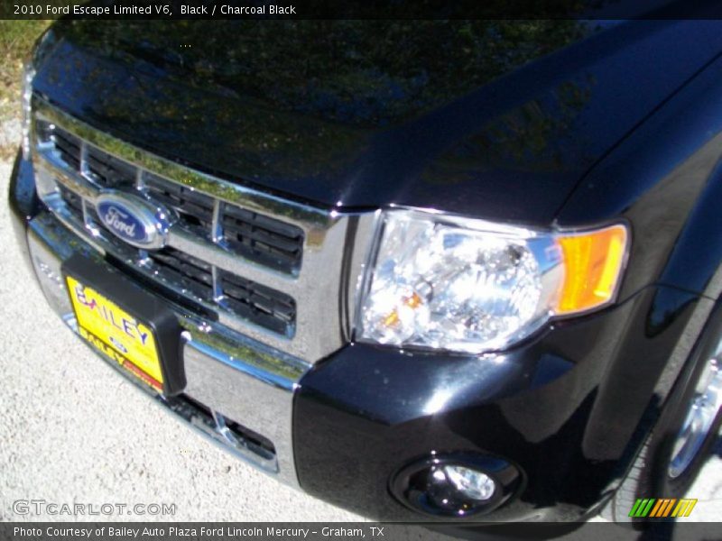 Black / Charcoal Black 2010 Ford Escape Limited V6