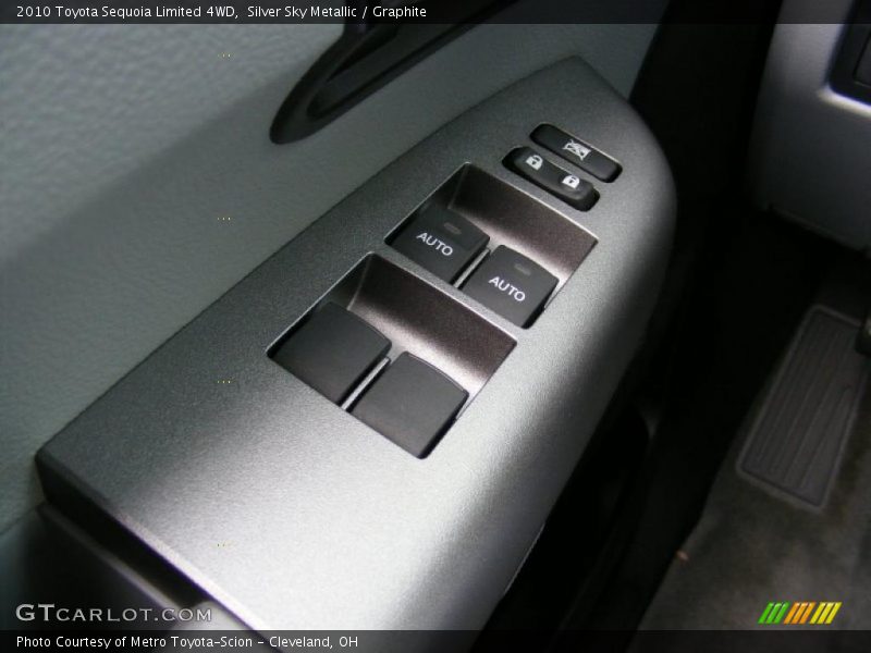 Controls of 2010 Sequoia Limited 4WD