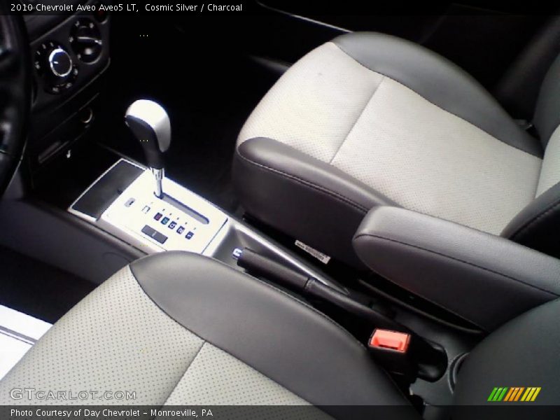  2010 Aveo Aveo5 LT Charcoal Interior