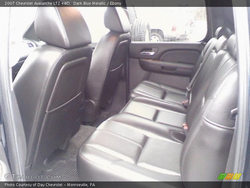 Dark Blue Metallic / Ebony 2007 Chevrolet Avalanche LTZ 4WD