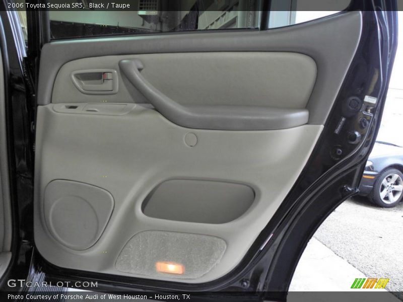 Black / Taupe 2006 Toyota Sequoia SR5