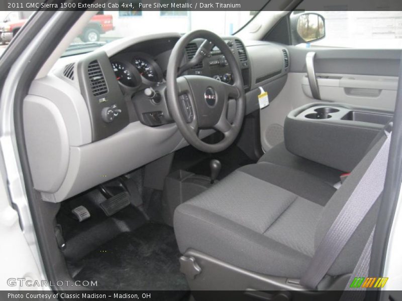 Dark Titanium Interior - 2011 Sierra 1500 Extended Cab 4x4 