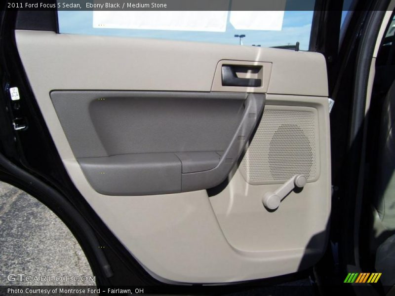 Door Panel of 2011 Focus S Sedan