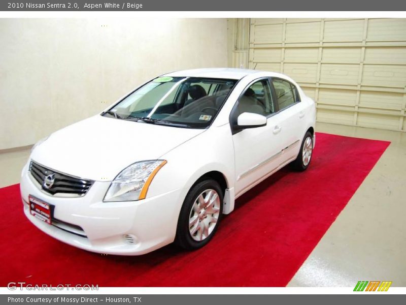 Aspen White / Beige 2010 Nissan Sentra 2.0