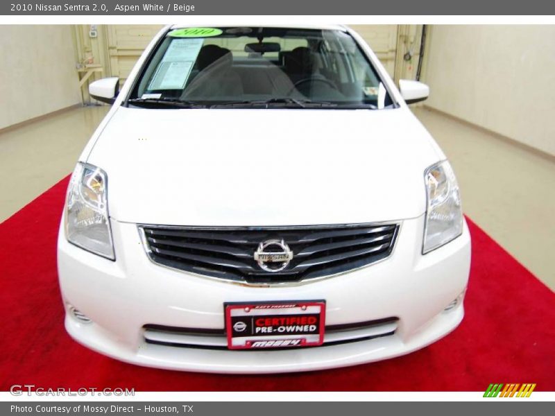 Aspen White / Beige 2010 Nissan Sentra 2.0